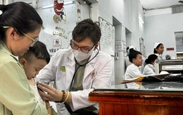 Bệnh nhi mắc bệnh hô hấp, tiêu hóa… tăng trong mùa nắng nóng, phòng bệnh thế nào?