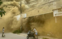 Cháy lớn ở khu đô thị tại Bắc Ninh, khói đen cuồn cuộn, 7 ki ốt bị thiêu rụi