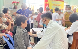 168 trạm y tế phường, xã, đặc khu đồng loạt khám sức khỏe miễn phí cho người dân
