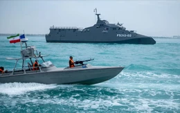 Iran nổ súng chặn hai tàu Ấn Độ đi qua eo biển Hormuz
