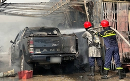 Đà Nẵng: Cháy kho chứa đồ, một ô tô của người dân bị thiêu rụi