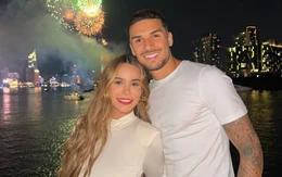 Hoàng Hên nhận 'món quà' bất ngờ từ bạn gái sau chiến thắng cùng đội tuyển Việt Nam