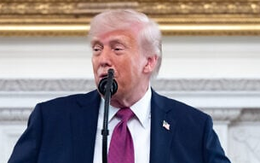 Ông Trump tuyên bố 'Iran đang sụp đổ tài chính'