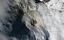 Kỳ lạ núi lửa ở Nam Cực phun vàng mỗi ngày