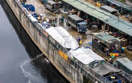 Kênh La Khê bị lấn chiếm ra sao khiến Bí thư Hà Nội chỉ đạo 'xử lý nghiêm, không nể nang'?