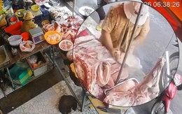 Chủ sạp thịt heo cao tay trước 'nữ quái' trộm thịt