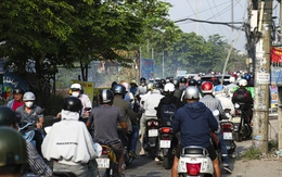 Ớn hồn chuyện đốt rác bên đường ray xe lửa trên đường Lương Ngọc Quyến