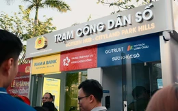 Người dân TP.HCM háo hức trải nghiệm hàng loạt dịch vụ thiết thực tại 'Trạm Công dân số' thứ 5