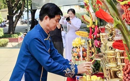 Hiệu trưởng Trường THPT Hùng Vương: cái cây muốn vượt qua dông gió phải có rễ bền