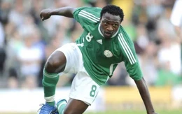 Cựu tuyển thủ Nigeria đột tử trong trận đấu giao hữu