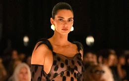 Học lỏm 8 cách phối đồ xuyên thấu không phản cảm