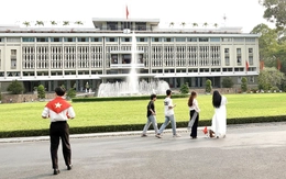 Tháng Tư nói gì với con về hòa bình?