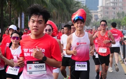 Gần 8.000 người chạy trên các cung đường đẹp nhất Đà Nẵng