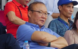 Ông Park Hang Seo ăn mừng 'khúc cua' chiến thắng của Bắc Ninh