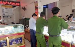 Kiểm tra hàng loạt tiệm vàng ở TP.HCM, nhiều cơ sở bị xử phạt, tịch thu tang vật vi phạm