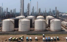 Vợ chồng đứng sau Tập đoàn năng lượng Trung Quốc Hengli mất 1,4 tỉ USD sau lệnh trừng phạt của Mỹ