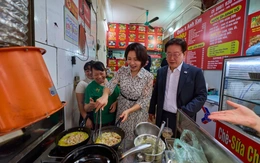 Quán nem nướng ở Hà Nội 'lên' Instagram của Tổng thống Hàn Quốc