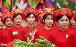 Từ Đền Hùng, người trẻ nghĩ về lời hứa với tương lai