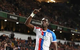 Ismaila Sarr ghi bàn 'nhanh nhất lịch sử' đưa Crystal Palace đến gần vé vào chung kết