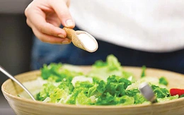 Nhiều người đang dùng muối sai cách mỗi ngày
