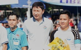 HLV Kim Sang Sik dự khán trận chung kết Giải bóng đá Thanh Niên sinh viên quốc tế