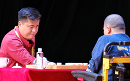 Lại Lý Huynh bứt phá, lấy lại vị thế số 1