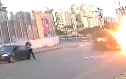 Video một phụ nữ Israel thoát chết khi tên lửa Iran rơi cách vài mét