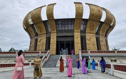 Cần Thơ miễn phí cơm chay khi viếng Đền thờ Vua Hùng