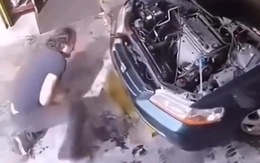 Thợ sửa ô tô ngã 'dập mông' vì đồng nghiệp 'báo quá báo'