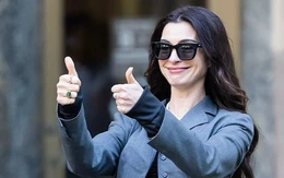 Phối đồ sành điệu như Anne Hathaway trong The Devil Wears Prada 2