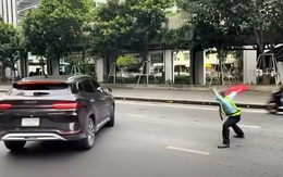 Bác bảo vệ làm việc bằng cái tâm