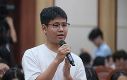 Sinh viên tìm ranh giới giữa sáng tạo và sai lệch lịch sử