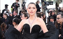 Hoa hậu đẹp nhất thế giới mặc đầm của Lê Thanh Hòa ở Cannes