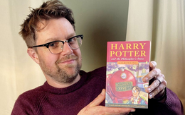 Cuốn Harry Potter bị bỏ quên gần 30 năm trên gác mái bất ngờ gây sốt đấu giá
