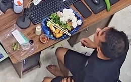 Thanh niên 'não cá vàng' đi tìm điện thoại ngay trước mặt