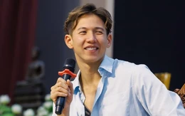 Psi Scott, người tố anh trai xâm hại tình dục mình, được mời làm giám khảo MGI All Stars