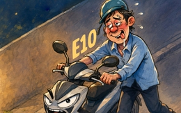 Người đàn ông bị xe máy 'giáo huấn' về xăng E10