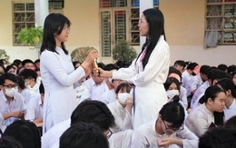 Quan hệ tình dục lần đầu ‘trẻ hóa’: Bộ Y tế đề xuất 100% trường học dạy giáo dục giới tính