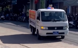 Nam sinh ngủ quên, được công an chở tới điểm thi lớp 10