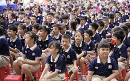 Học sinh khu 'ốc đảo' hào hứng khi trường đạt chuẩn quốc gia