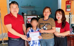 Mở sổ tiết kiệm 200 triệu đồng cho bé trai nghi bị bạo hành