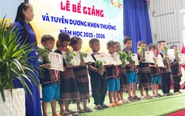 Nhà trường trao thưởng độc lạ: Tặng sâm Ngọc Linh giống cho học sinh giỏi, xuất sắc