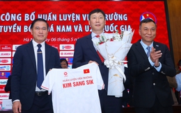 Hai năm thành công của HLV Kim Sang Sik tại Việt Nam