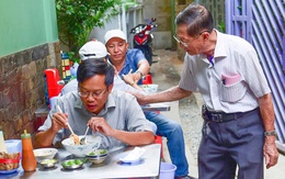 Tạm biệt ông chủ Phở Dậu, người đồng hành thân thương nhiều năm cùng Ngày của Phở