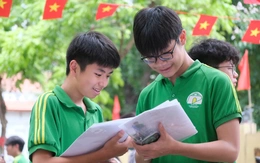 Tuyển sinh lớp 10