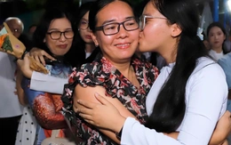 Lần đầu tiên làm chuyện ấy trong lễ trưởng thành
