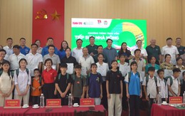 Nông dân Thái Nguyên hào hứng nhận vốn về nhà chăn nuôi