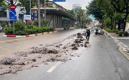 Phạt nặng tài xế và chủ xe tải làm bùn đất rơi xuống mặt đường ở Hà Nội