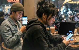 Thế giới hạnh phúc hơn trừ người trẻ?