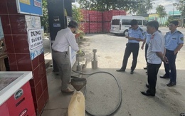 Một cây xăng ở Vĩnh Long bị xử phạt gần 324 triệu đồng do bán xăng dầu vượt quy chuẩn